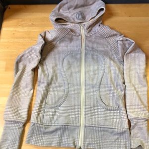 Lululemon Gray Plaid Scuba